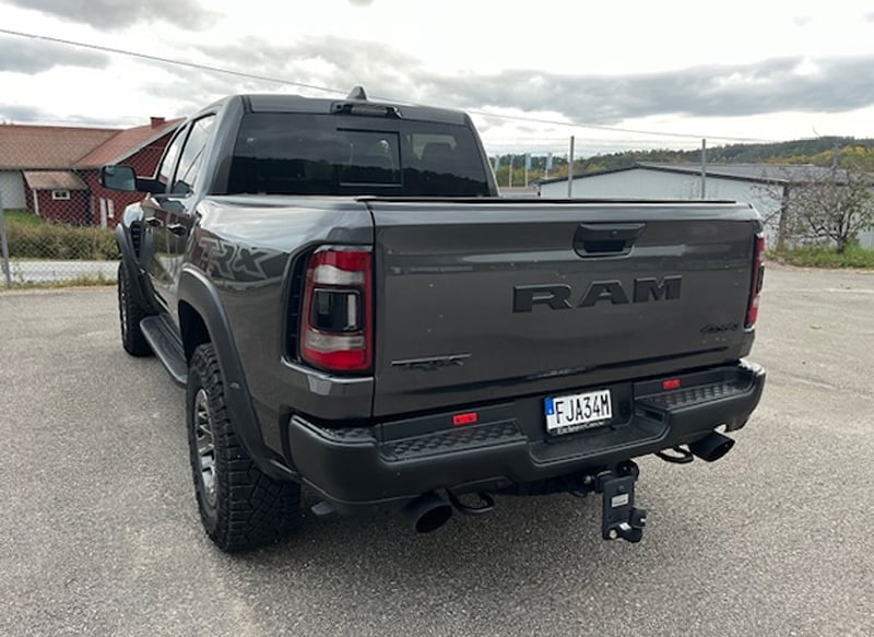 Grå RAM 1500 TRX Crew Cab stulen i Sjöhagen mellan Uddevalla och Ljungskile