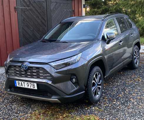 Mörkgrå metallic Toyota RAV4 Hybrid AWD stulen i Solna