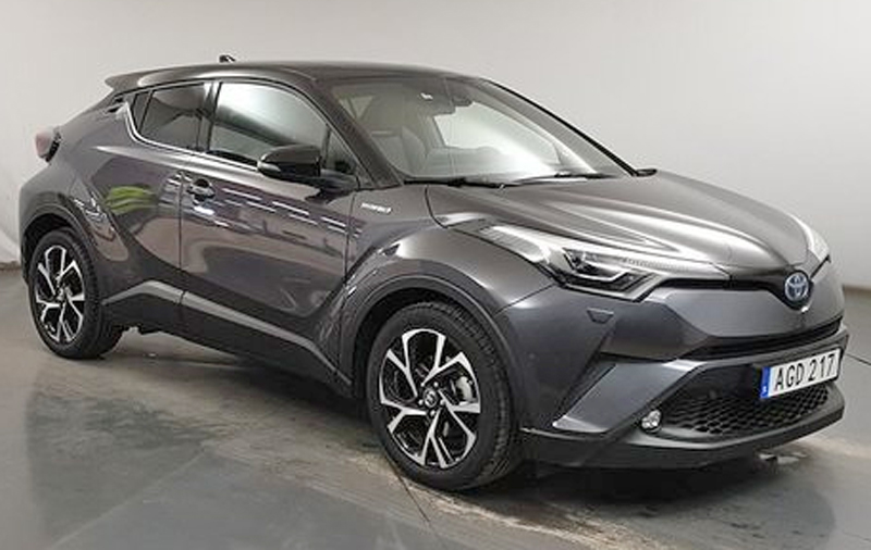 Grå metallic Toyota C-HR Hybrid stulen i Hässelby, Stockholm