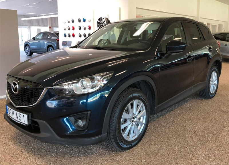 Mörkblå Mazda CX-5 stulen i Svedala