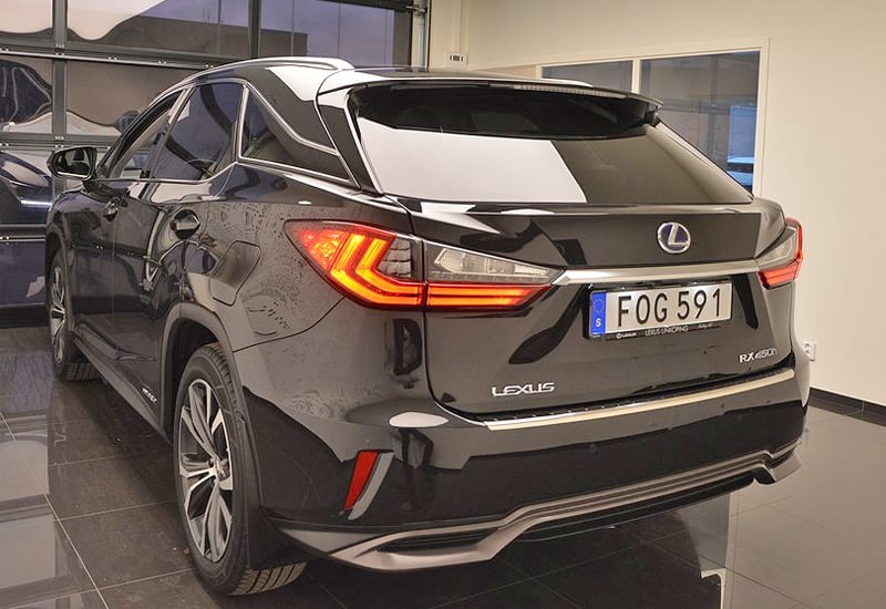 Svart Lexus RX450H AWD Comfort stulen i Örebro