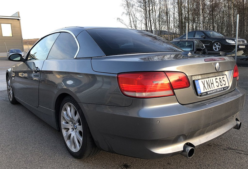 Grå metallic BMW 335I Convertible stulen i Märsta norr om Stockholm