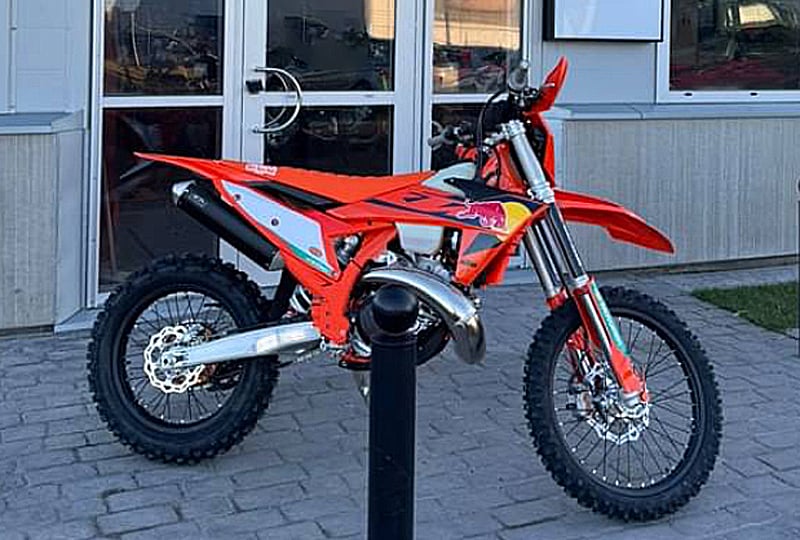 KTM 300 EXC Champ Edition stulen i Hävla norr om Rejmyre