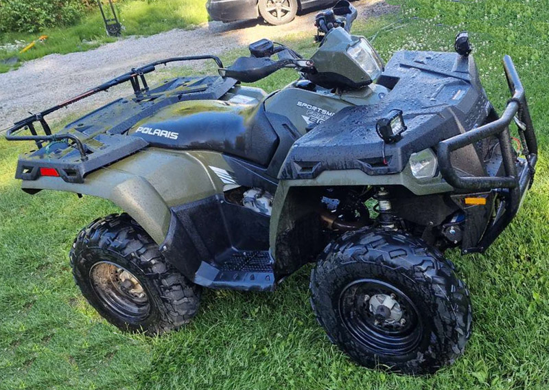 Grön fyrhjuling Polaris Sportsman 800 stulen i Töre