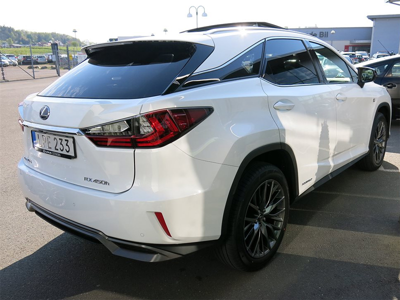 Vit Lexus RX 450H AWD F-Sport stulen i Ålsten, Stockholm