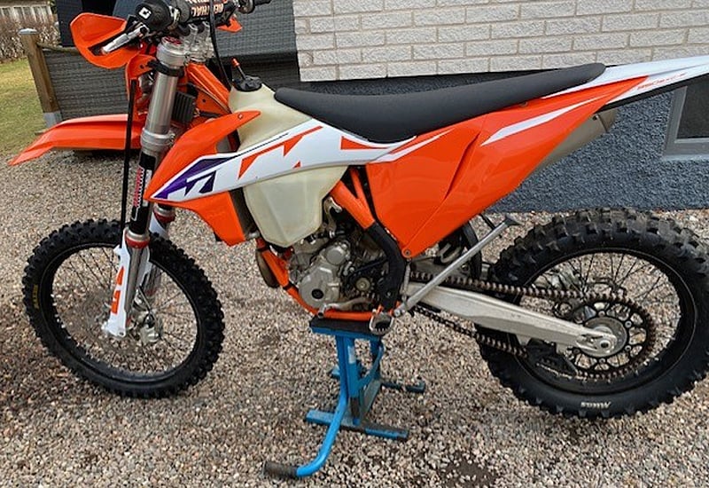 KTM 350 EXC-F och Husaberg FE 250 stulna i Vingåker