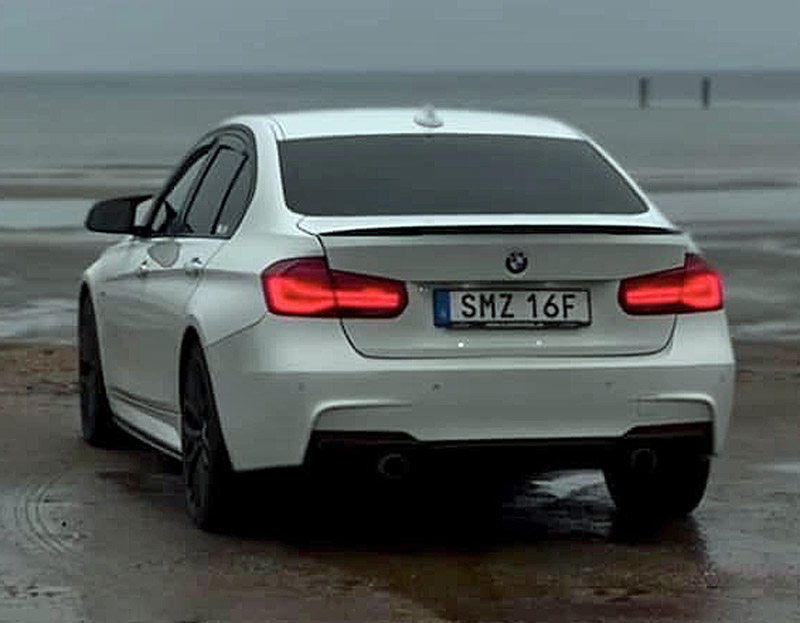 Vit BMW 335I Xdrive Sedan stulen i Laholm