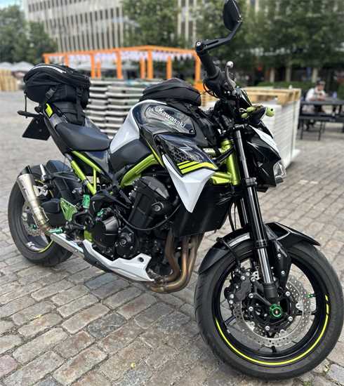 Kawasaki Z900 stulen i Västerås