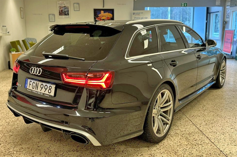 Svart Audi RS6 Avant Quattro stulen i Säffle