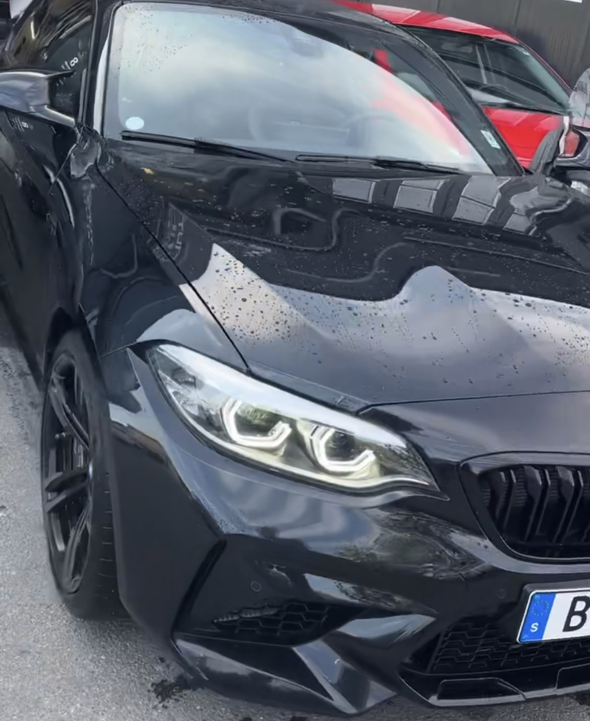 Svart BMW M2 Competition stulen i Enköping