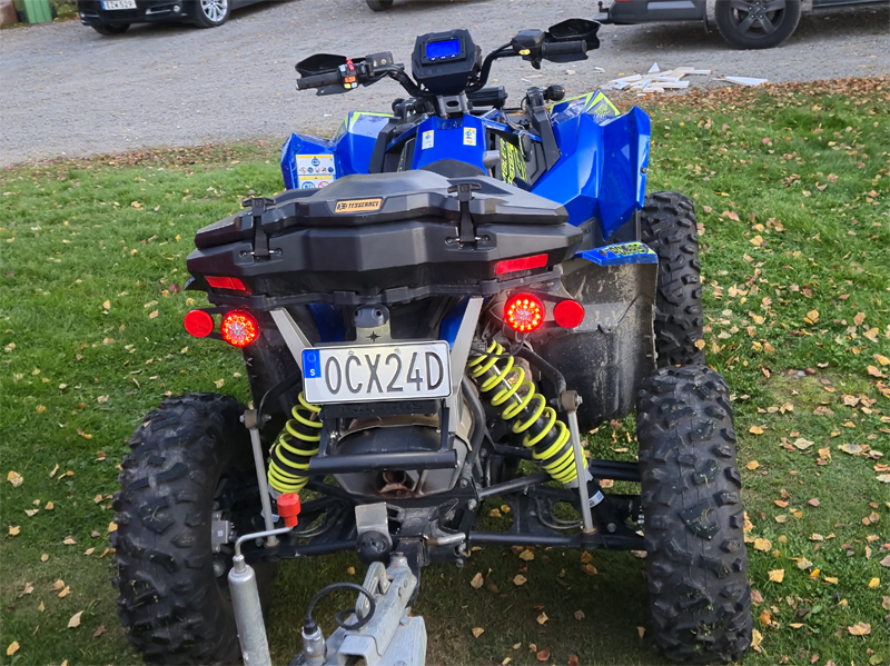 Blå Polaris Scrambler XP 1000 S stulen nordväst om Järvsö