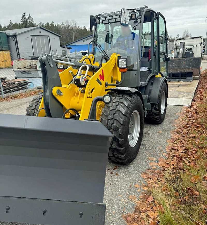 Hjullastare Wacker Neuson WL 52 stulen i Hjulsta, Stockholm