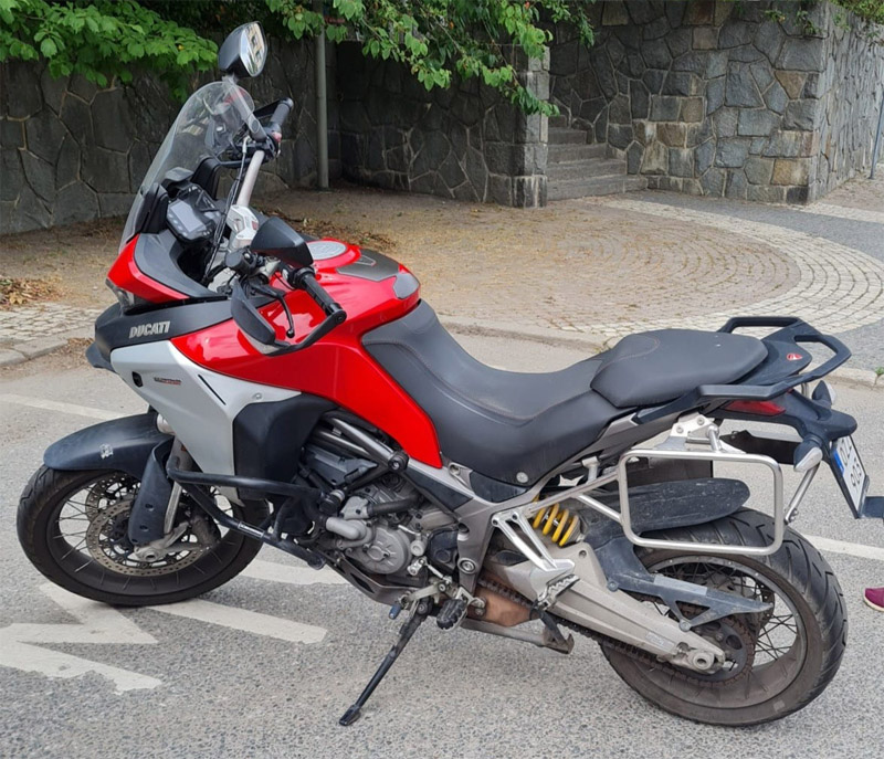 Ducati 1200 Multistrada stulen i Vällingby, Stockholm