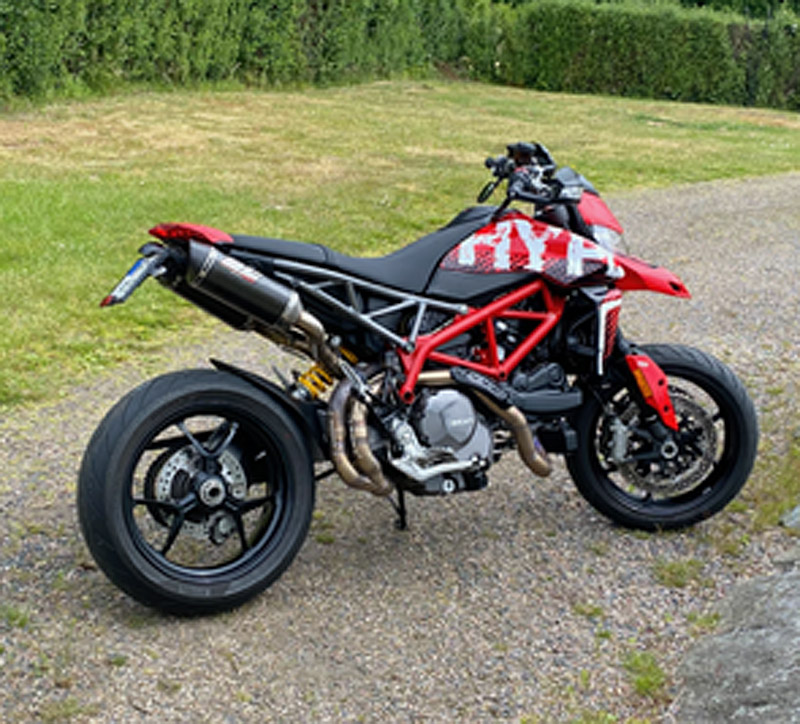Röd Ducati Hypermotard 950 stulen i Stråvalla mellan Varberg och Kungsbacka