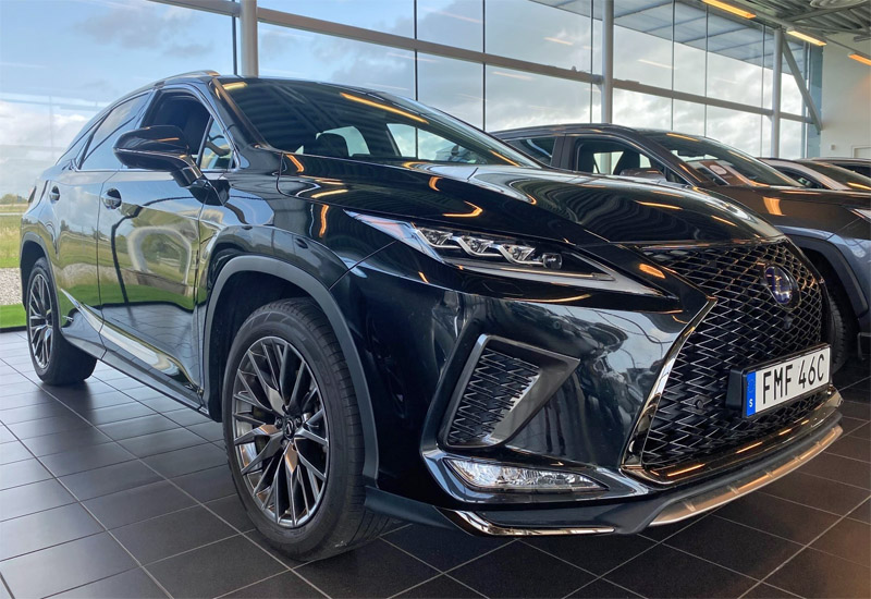 Svart Lexus RX 450H AWD F-Sport stulen i Lund