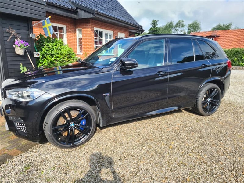 Svart BMW X5 M stulen mellan Malmö och Vellinge