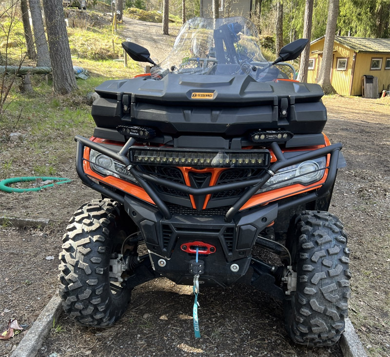 Fyrhjuling CF Moto CForce 1000 stulen i Tullinge söder om Stockholm