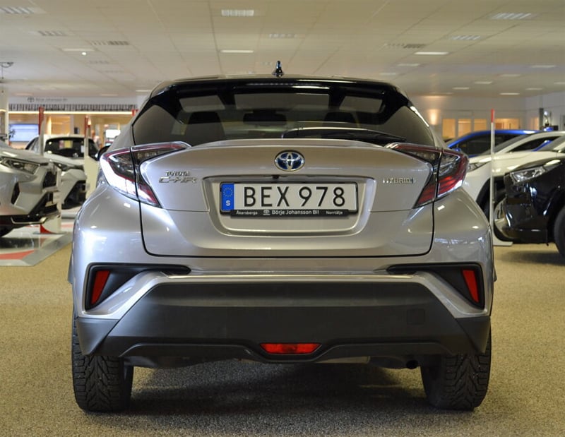 Grå metallic med svart tak, Toyota C-HR Style stulen i Åkersberga norr om Stockholm